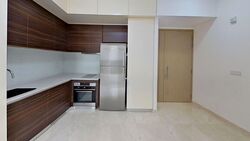 Commonwealth Towers (D3), Condominium #560646001